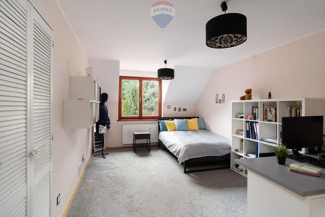 Klimatyczny dom + odrębne mieszkanie, duża działka