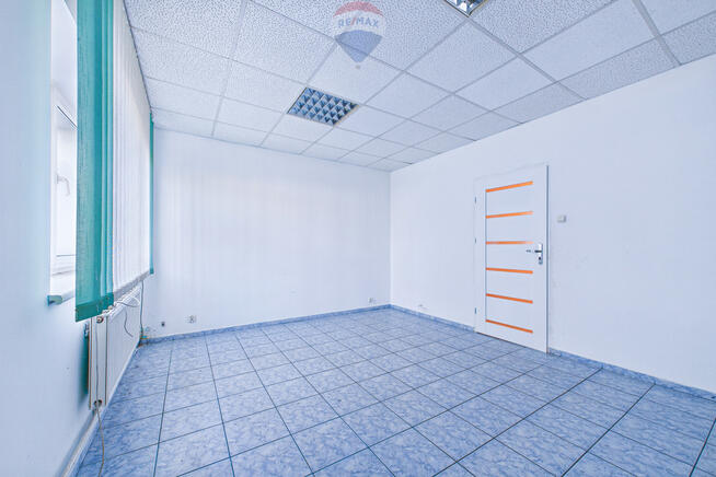 Kompleks inwestycyjny przy drodze ekspresowej S3