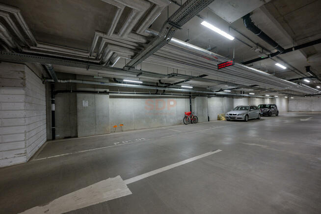 Garaż Wrocław Stare Miasto, Przedmieście Oławskie, Walońska