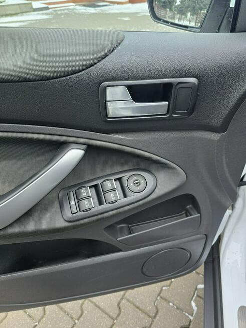 Ford Kuga 2,0TDCI Navi.Klimatronic 2 str.Tempomat.Serwis.Parktronic.OKAZJA