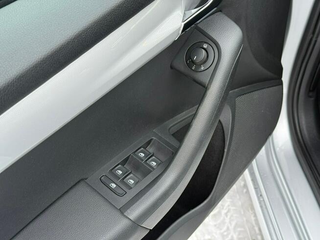 Škoda Octavia Salon Polska Faktura VAT 23%