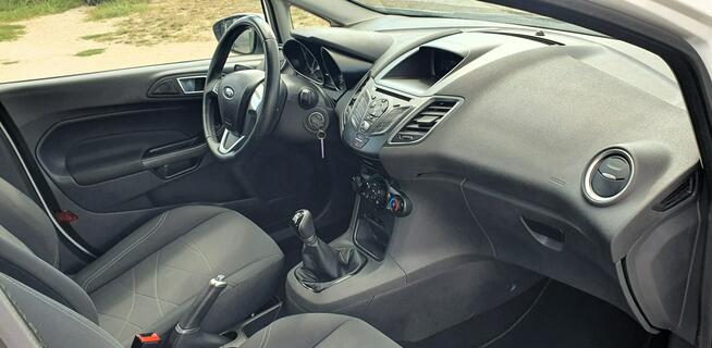 Ford Fiesta Doskonale zadbany/Ledy do jazdy dziennej/Bezwypadkowy/Niski przebieg