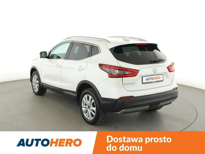 Nissan Qashqai skóra full LED navi klima auto panorama kamera i czujniki parkowania