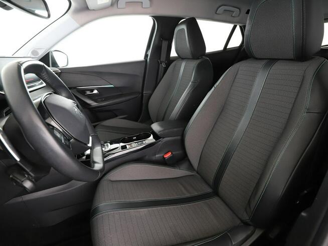 Peugeot 2008 automat full LED navi virtual cocpit klima auto kamera i czujniki park