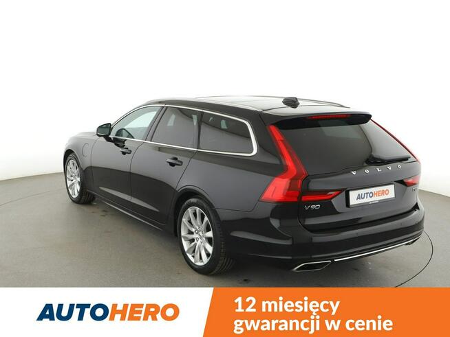 Volvo V90 Momentum PHEV T8 AWD automat skóra navi panorama grzane fotele PDC