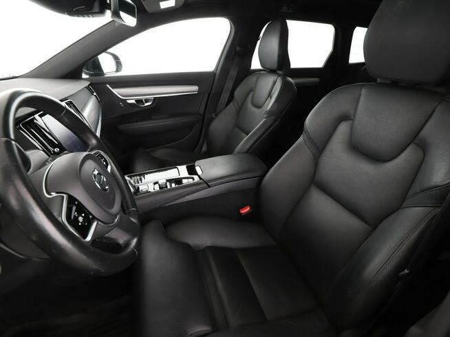 Volvo V90 Momentum PHEV T8 AWD automat skóra navi panorama grzane fotele PDC