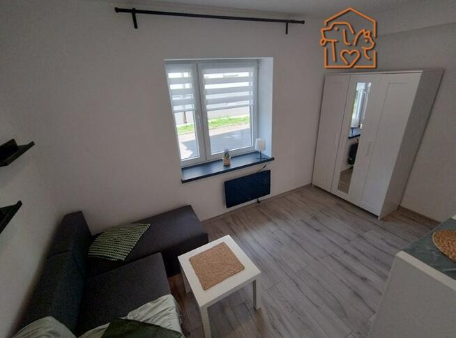 Mikołaja Reja 13, do wynajęcia duża kawalerka