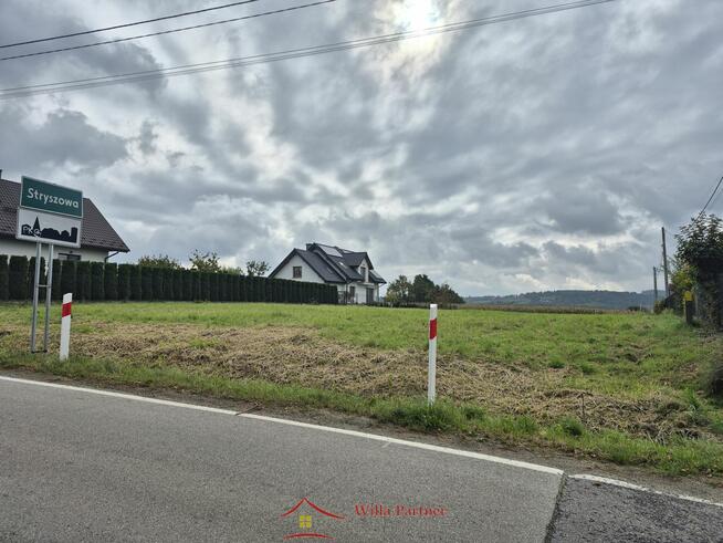 Gdów, Stadniki, działka budowlana 2x12a,media przy granicy.