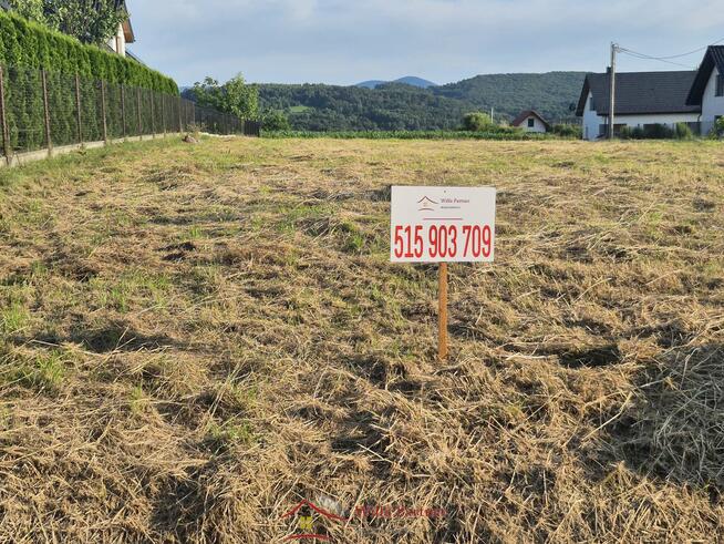 Gdów, Stadniki, działka budowlana 2x12a,media przy granicy.