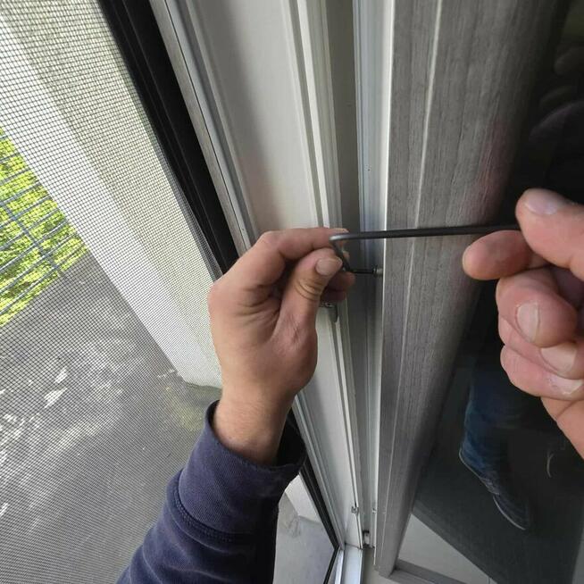 Serwis i naprawa osłon okiennych oraz okien