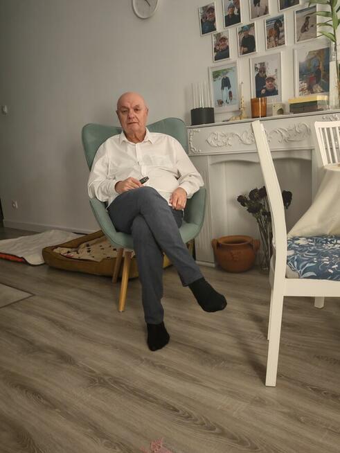 Starszy pan pozna odpowiednią szczupłą Panią