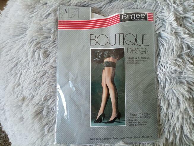 Nylonowe pończochy vintage