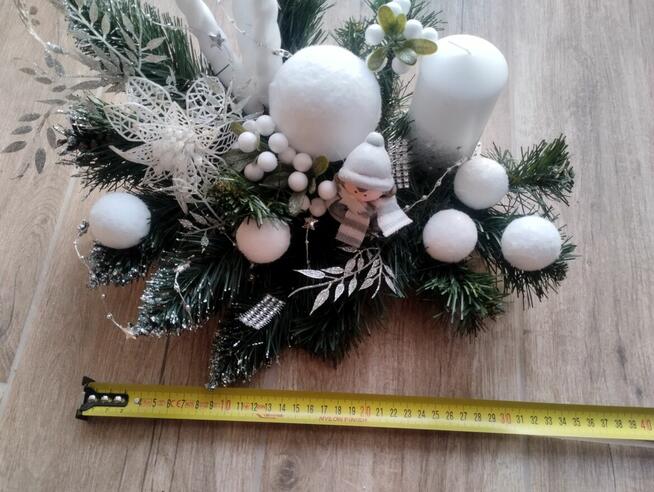 Stroik na Boże Narodzenie z lampkami