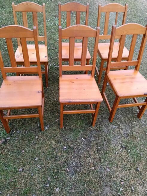 Stół drewniany rozkładany plus krzesła