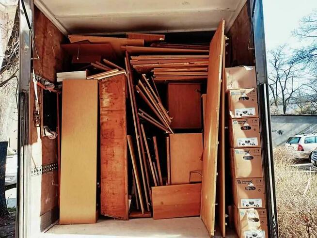 Wywóz Śmieci • Utylizacja • Opróżnianie Mieszkań Domów