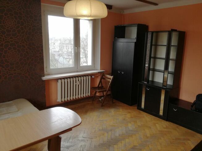 BEZPOŚREDNIO M2 (28,4 m) blok z C.O. ul. Włókniarzy IV piętr