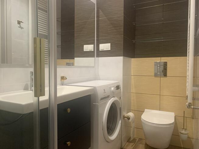 Dwa osobne pokoje, balkon, szybki dojazd do centrum Warszawy