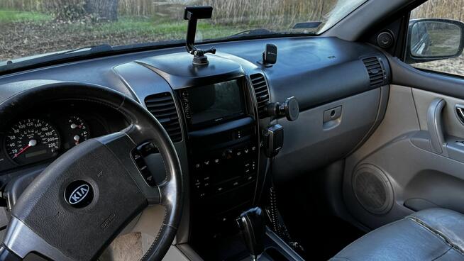 PILNIE sprzedam w pełni sprawną terenówkę KIA SORENTO lpg