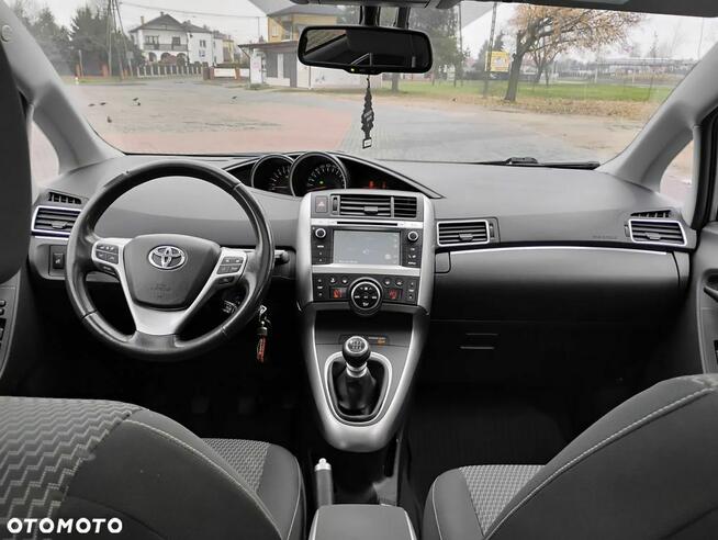 Toyota Verso 1.8 Benzyna, Premium 2015r, 111550km. PANORAMA