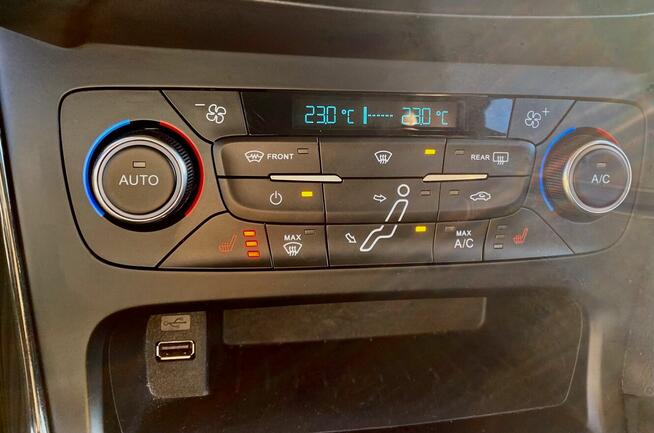 Ford Focus Kombi Lift - Wyposażony Bezwypadkowy Serwis PRZEB