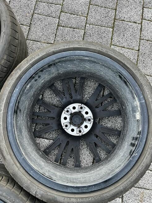4 szt. opon BRIDGESTONE 235/35 na alufelgach z BMW R19