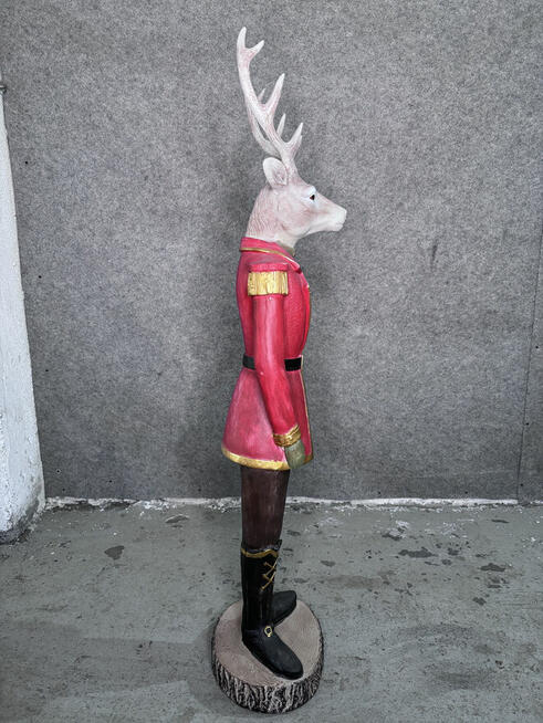 Syndyk sprzeda figury dekoracyjne JELEŃ (31x28x133 cm)