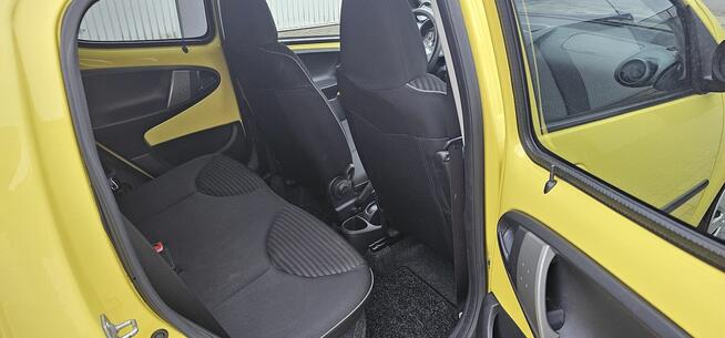 Bardzo ładny Peugeot 107 z klimą! Niski przebieg