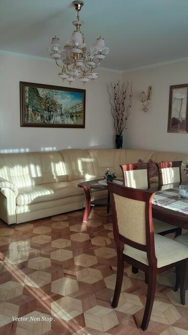 Wynajmę dom 3-piętrowy z opcją hali i biura