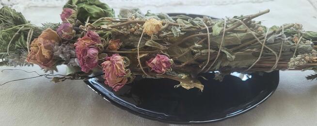 kadzidełka 3 sztuki + ognioodporna podstawka prezent