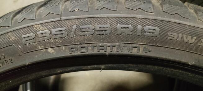 Opony zimowe Nokian 235/35R19