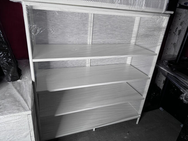 Syndyk sprzeda meble biurowe IKEA