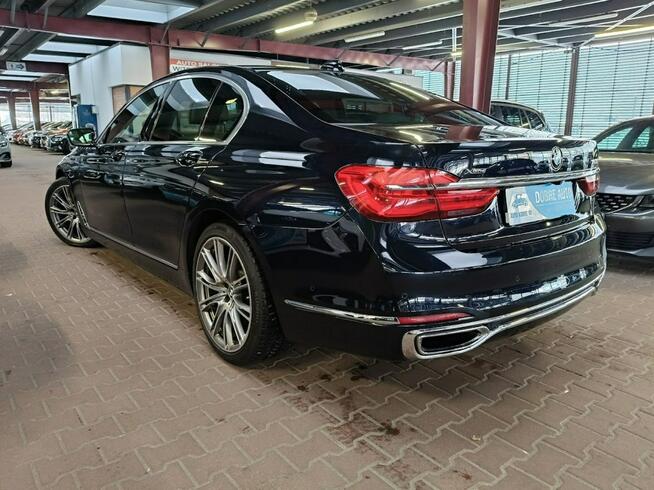 4395cm3 * 450KM * BMW 750i xDrive