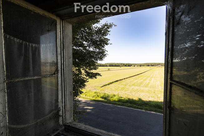 Urokliwa działka z domem i lasem - Twój azyl!