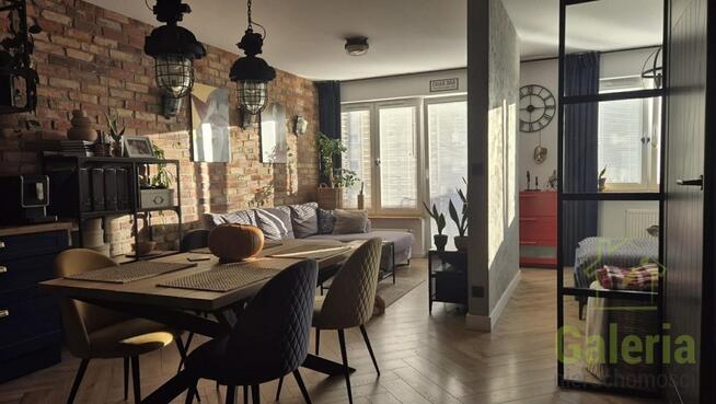 Przytulny LOFT na Nowym Mieście; 2 pokoje, balkon