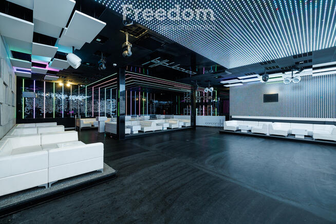 Klub muzyczny w pełni wyposażony z potencjałem