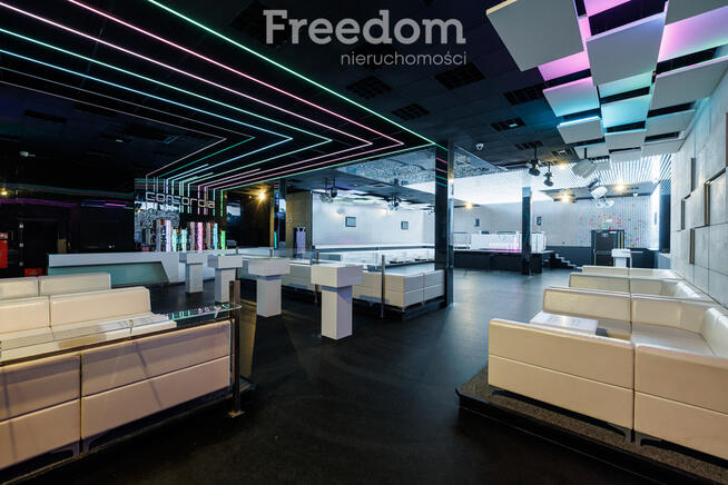 Klub muzyczny w pełni wyposażony z potencjałem