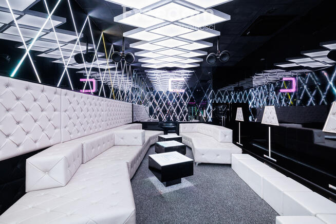 Klub muzyczny w pełni wyposażony z potencjałem