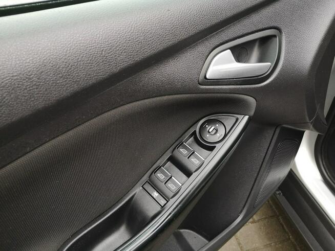Ford Focus 1.0 12v 125KM Klimatr Navi ALU Isofix Tempo Parktronik Gwarancja