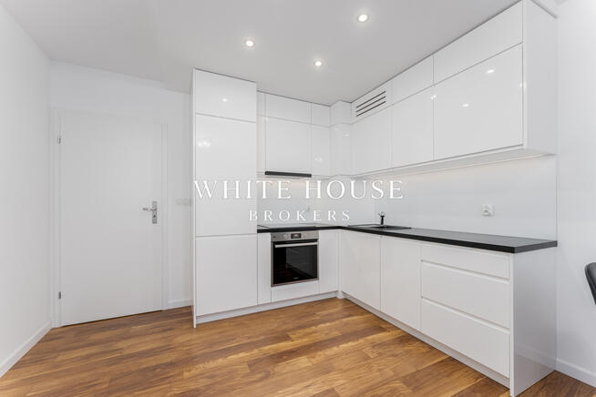 3 pokojowe mieszkanie, balkon, miejsce postojowe