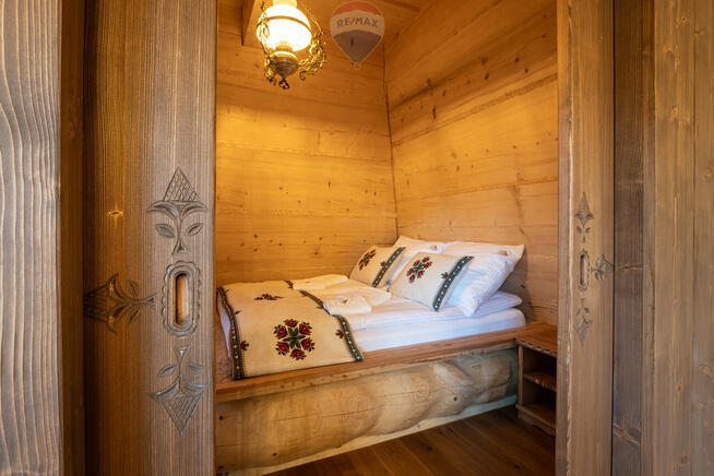 DREWNIANA WILLA POD TATRAMI W KOŚCIELISKU