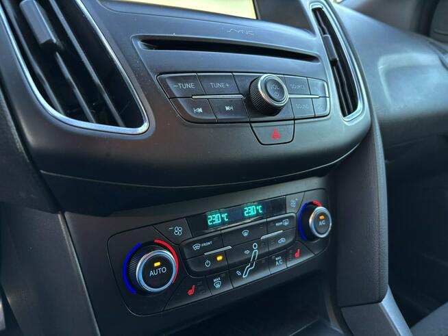 Focus ST LINE 1.5 benzyna 182km bixenon LED asist NAVI serwis 2018