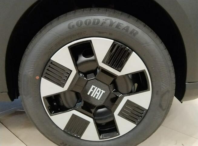 Fiat GRANDE PANDA 1.2DCT 110KM wersja ICON