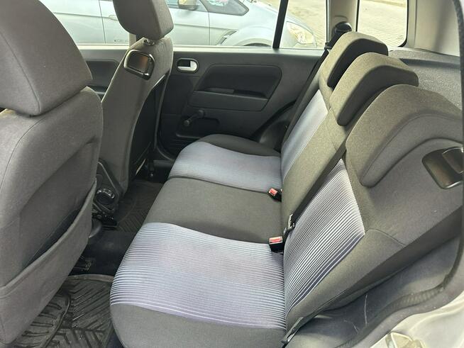 Ford Fusion Wymieniony rozrząd, klimatyzacja, parktronik, ,skórzana kierownica