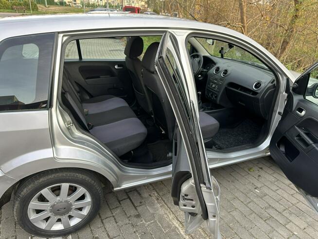 Ford Fusion Wymieniony rozrząd, klimatyzacja, parktronik, ,skórzana kierownica