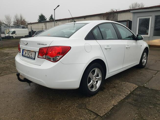 Chevrolet Cruze 1,8 Benzyna Klimatronik Nawigacja Zarejestrowany Gwarancja