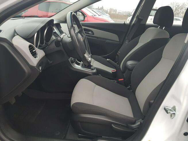 Chevrolet Cruze 1,8 Benzyna Klimatronik Nawigacja Zarejestrowany Gwarancja