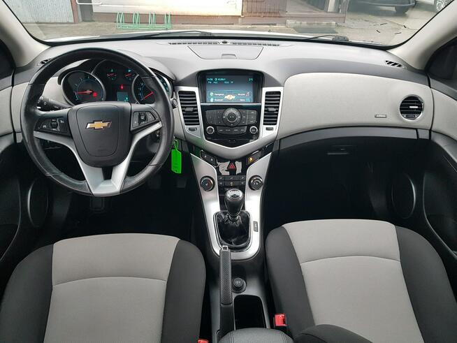 Chevrolet Cruze 1,8 Benzyna Klimatronik Nawigacja Zarejestrowany Gwarancja
