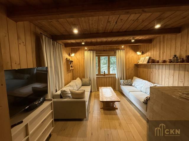 Dom Kacwin gm. Łapsze Niżne, Nadwodnia