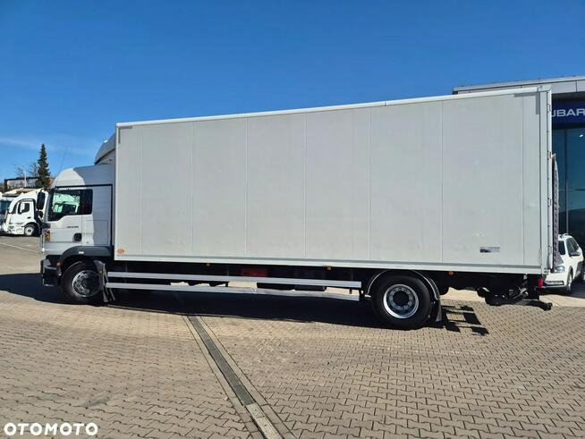 MAN TGM15.290 /SOLIDNY KONTENER / BEZWYPADKOWY/ E6/ WINDA/20 EUROPALET