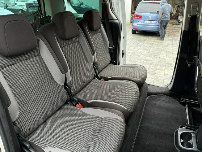 Peugeot Partner NOWY ROZRZĄD !!! Zadbany z oryginalnym przebiegiem !!!